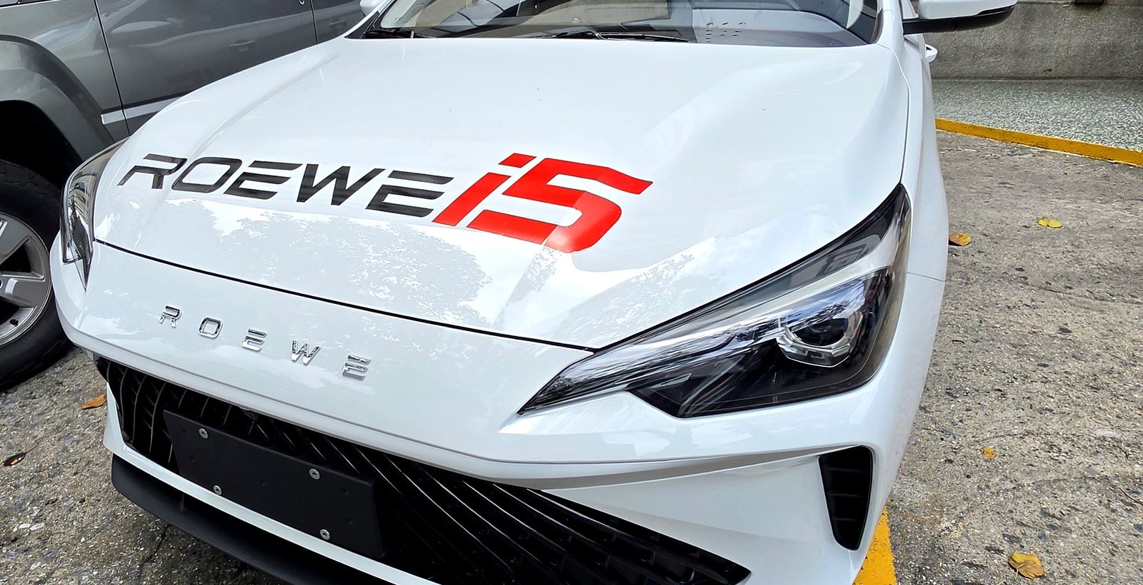 Chery Arrizo 5 o ROEWE i5: como decidir en Venezuela